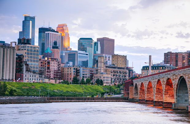 Minneapolis skyline and city center where Selective offers Minnesota Business Insurance.